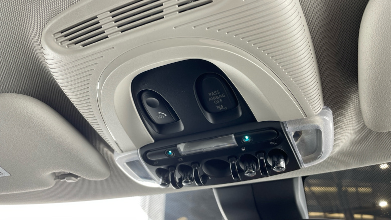 MINI Hatchback 1.5 Cooper Classic 3dr Auto [Comfort Pack] Petrol Hatchback